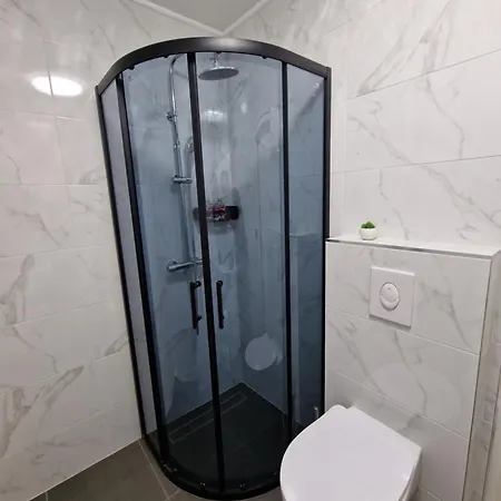 דירה Lara מולונאט